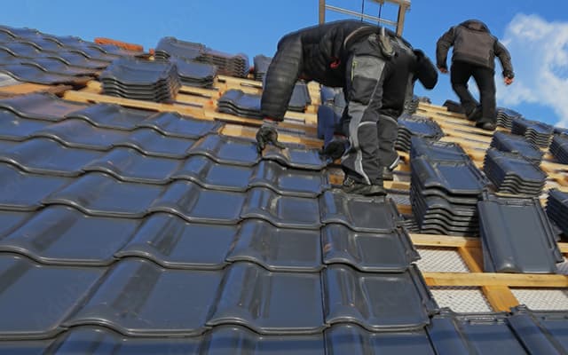屋根はき替え工事の施工