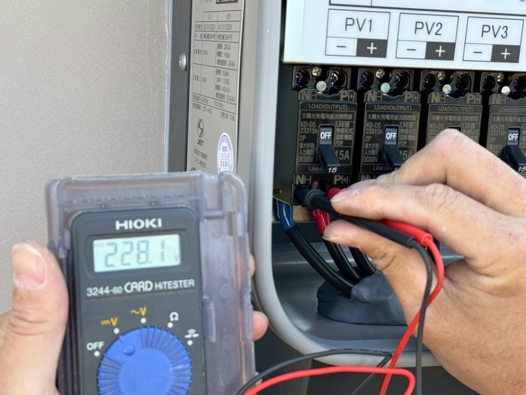 薩摩川内市天辰町U様邸　太陽光発電QCELLS 6.88kw➕ニチコントライブリッド蓄電池9.9kwシステム設置工事一式