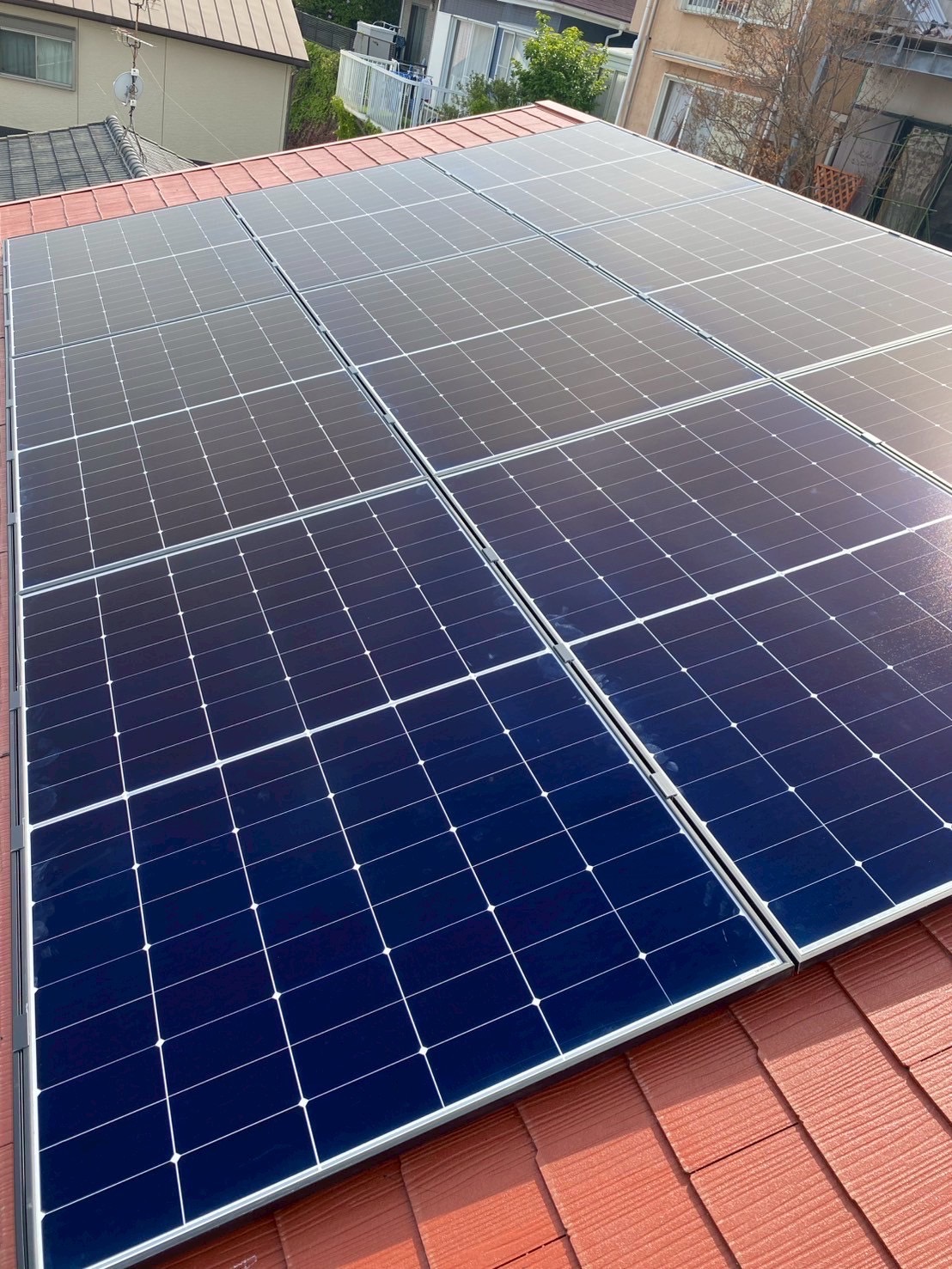 鹿児島市日之出町N様邸　屋根塗装工事➕太陽光発電QCELLS 5.28 kw➕ニチコントライブリッド蓄電池 7.4kwシステム設置工事一式